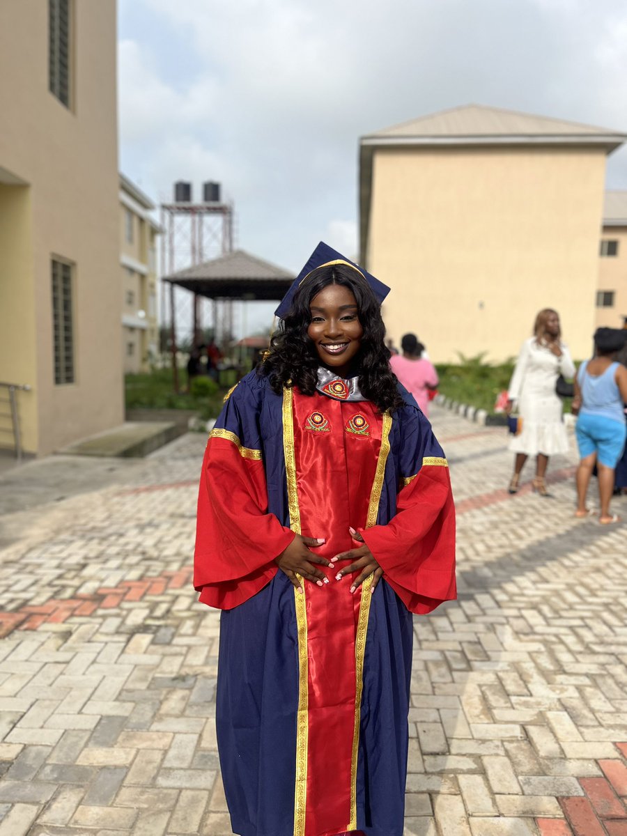 bettyb_'s tweet photo. Allow me to reintroduce myself, ADEGBITE BETHEL ANJOLAOLUWA. AICMC. LLB. First class 4.86. https://t.co/1poykoiPr9