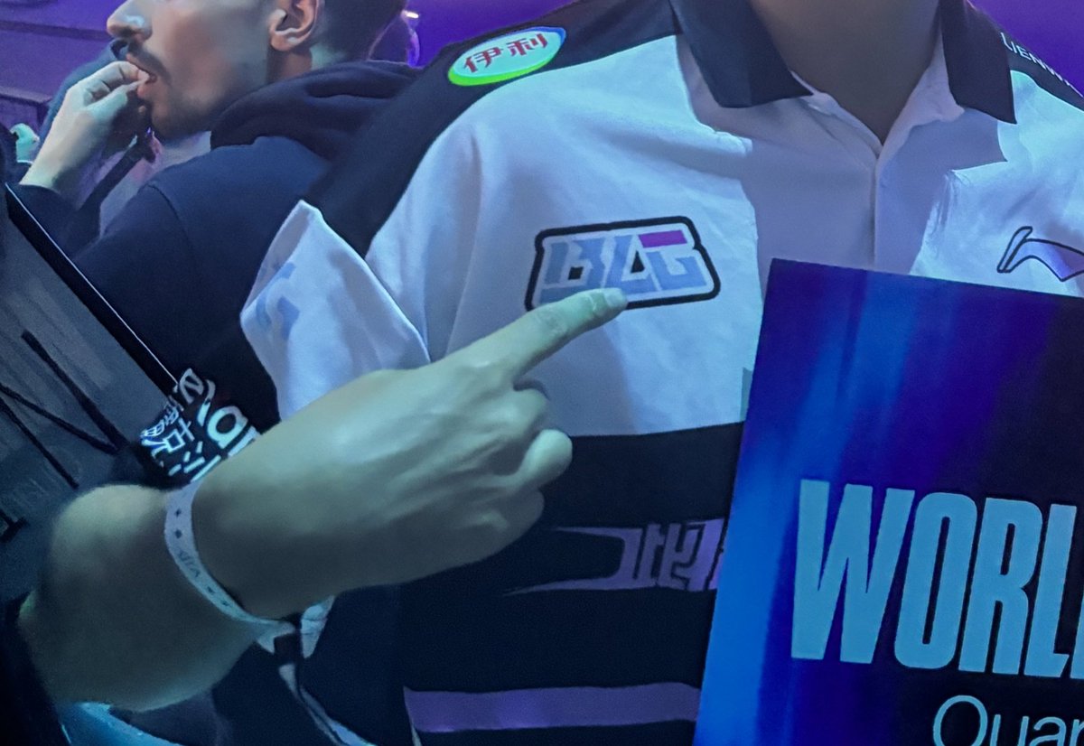 A picture is worth one thousand words (:::