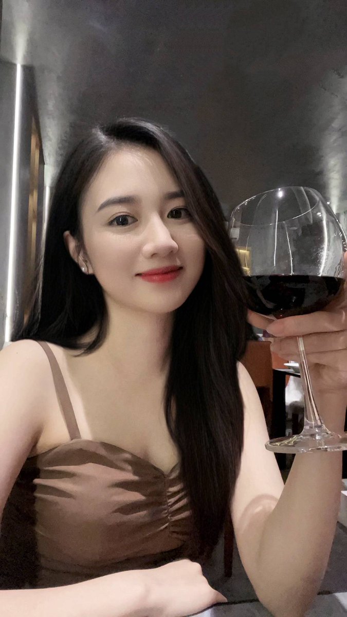 pepechang333's tweet photo. Em say rồi có ai hốt về không? https://t.co/RrWbcffegW