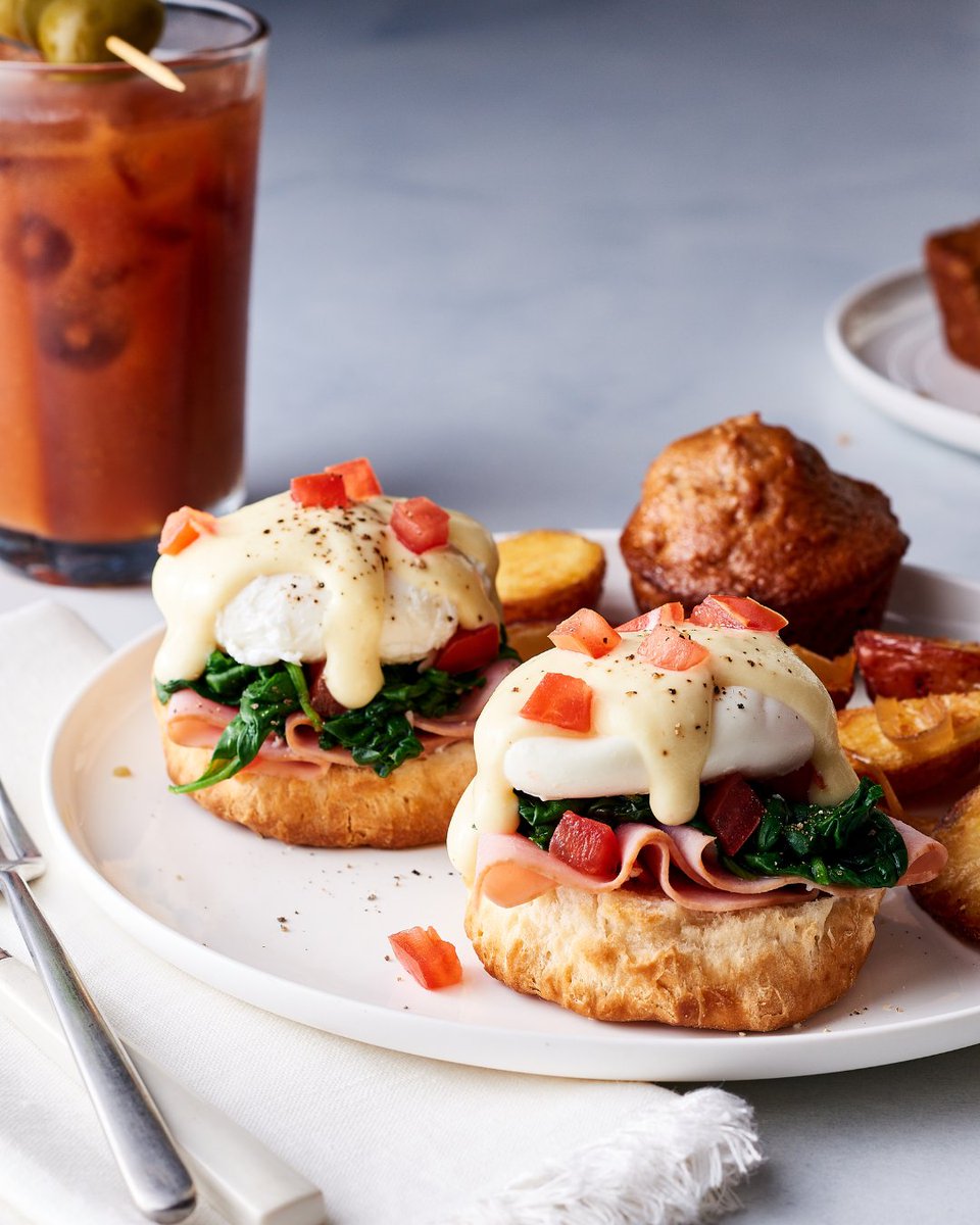 Enjoy a variety of delicious options that will satisfy your cravings. Gather your friends and family for a memorable dining experience. Let's make this brunch a celebration of flavors! 🍹

#BrunchTime #FoodLovers #TastyEats #QualityFood #GoodVibes #WeekendVibes #VillageTavern