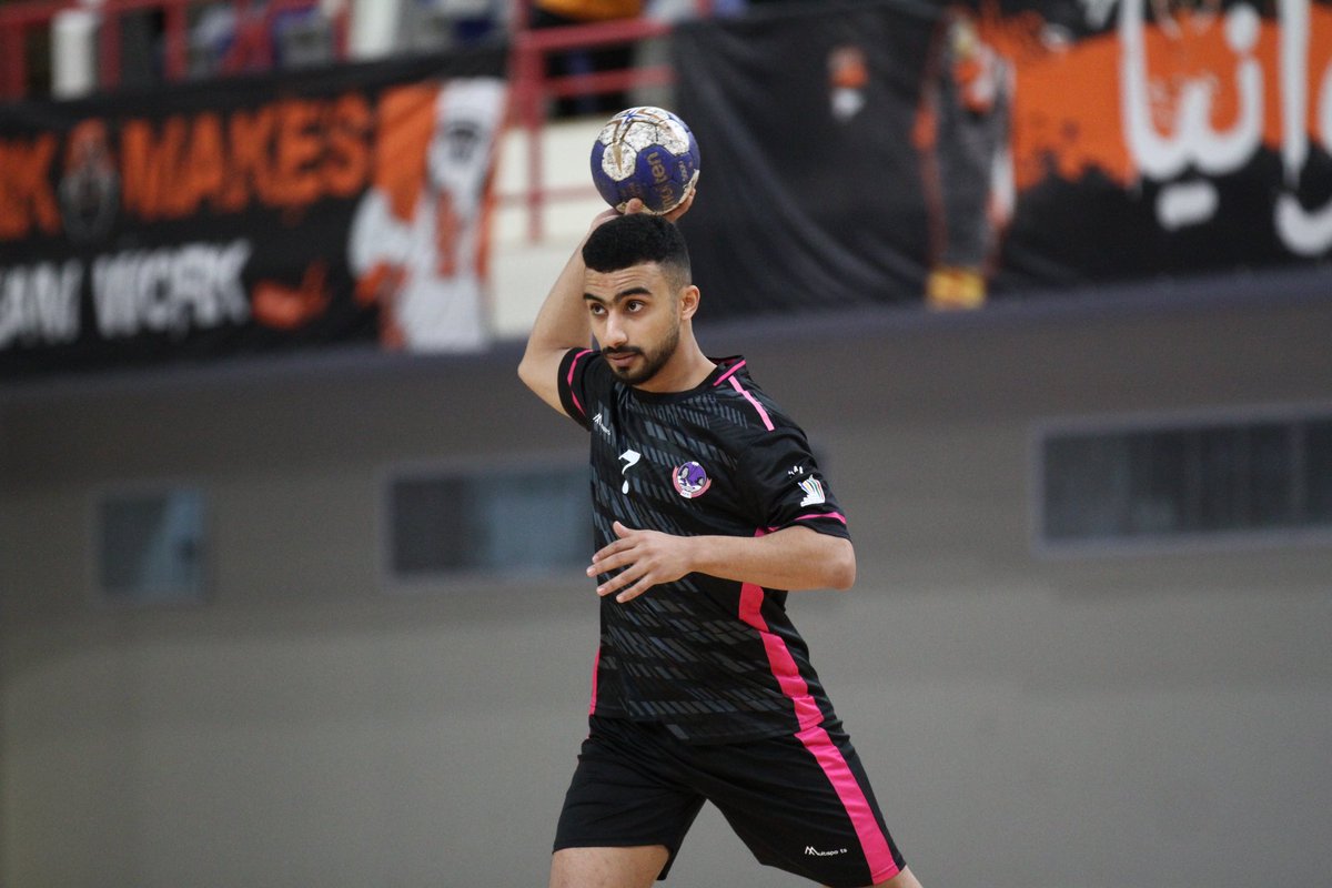 للمواقـف الصعبـة رجـال 🤩💜🤍