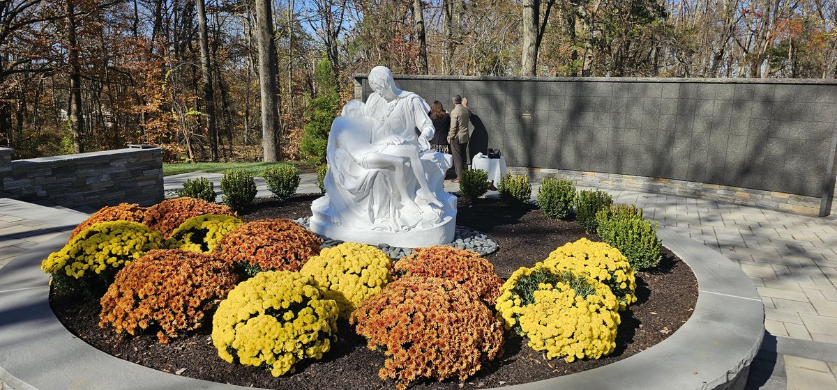 patrickoyulu's tweet photo. ...Just Now. At the Shrine of St. Joseph, Stirling #NewJersey #TrinityMissions https://t.co/xklNVJKfum