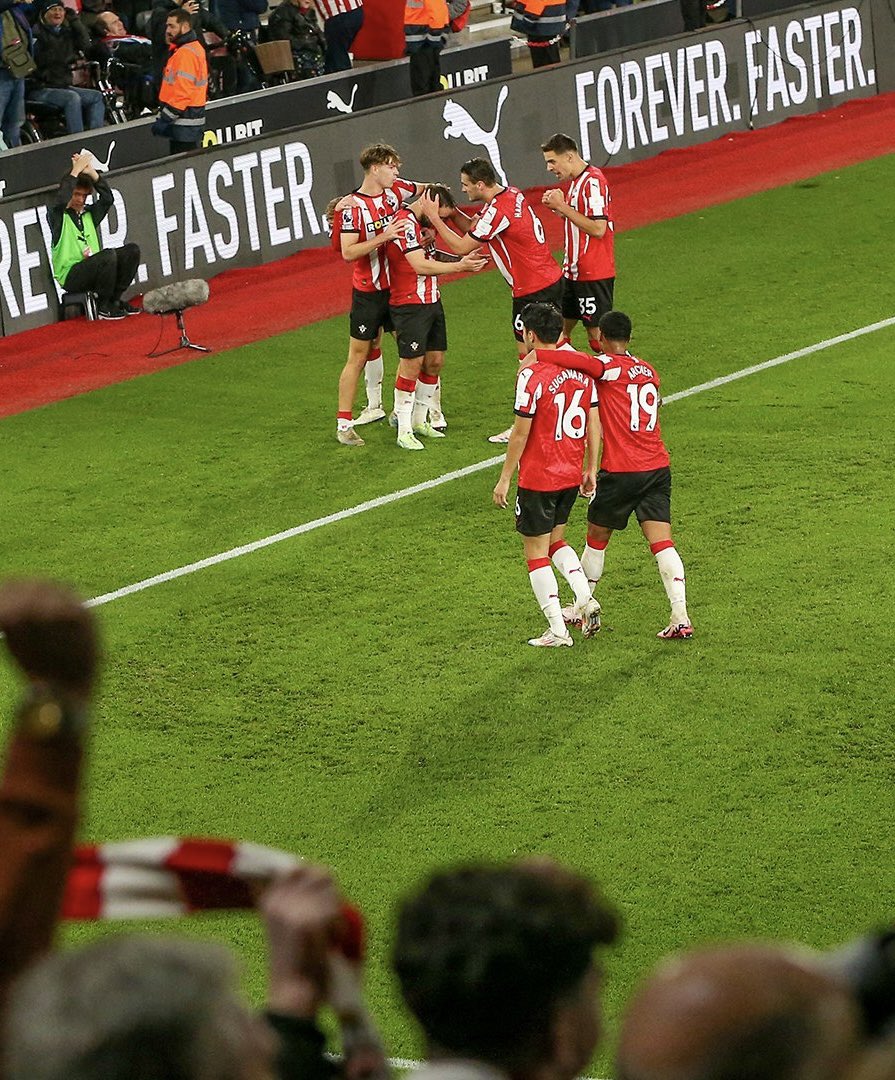 TheSaintCentre's tweet photo. Let’s have your… Three. Word. Review. 👇

#saintsfc https://t.co/oUkPtvuBkC