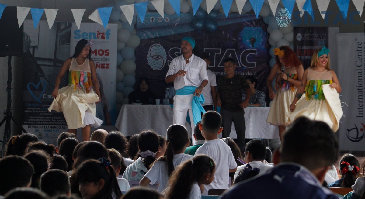 siltachn's tweet photo. SILTAC presentó el Informe Nacional sobre los Riesgos en la Red que afectan a Niñas, Niños y Adolescentes, con un enfoque en la trata de personas. Este informe es el resultado de una gira a nivel nacional, donde hemos visitado diversos centros educativos. https://t.co/oS4MZgw4kB