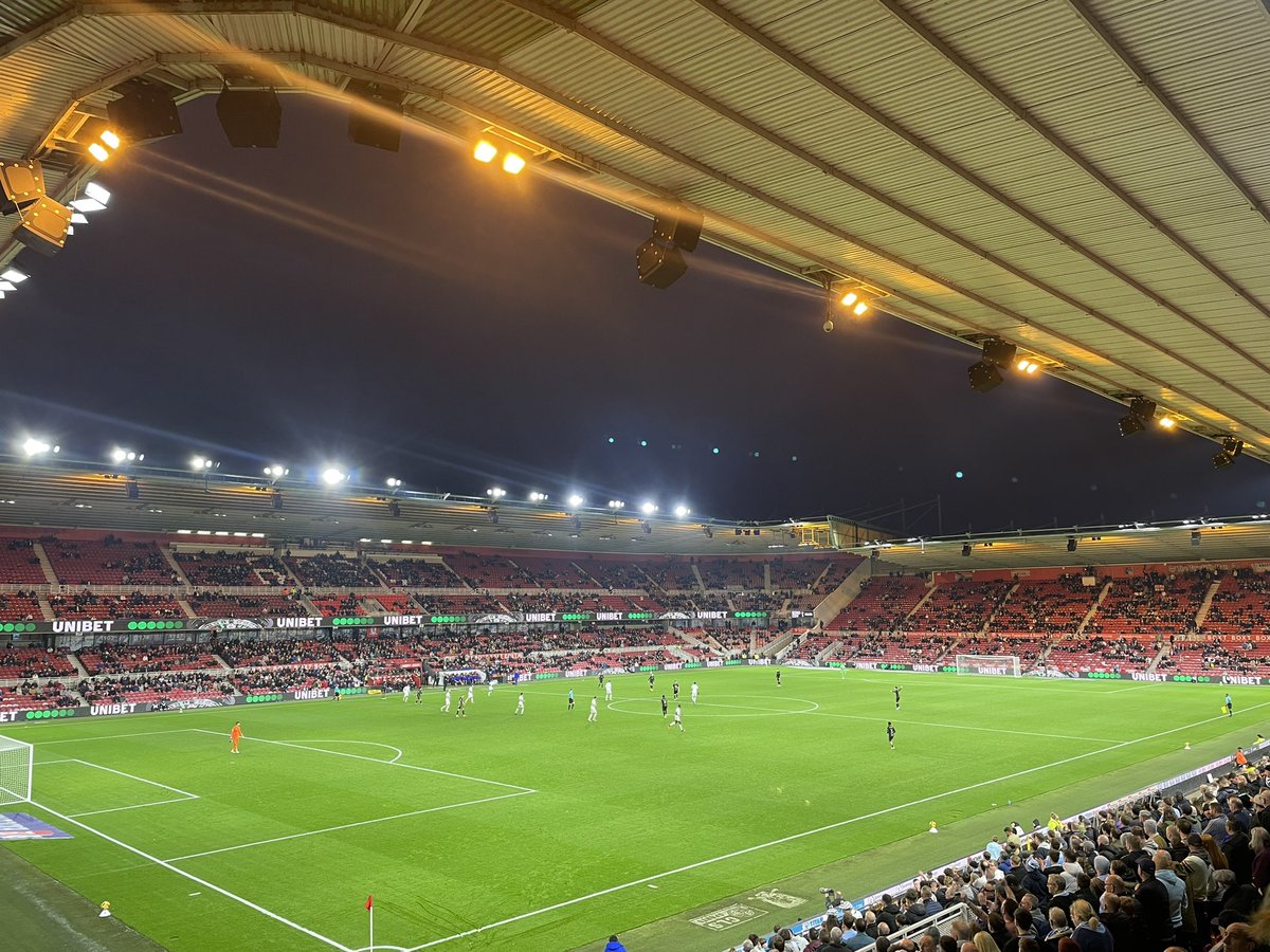 Middlesbrough 0-3 Coventry City

The worst refereeing performance I’ve ever seen, but when your lucks in, it’s in.

We are so going up 💙 #PUSB