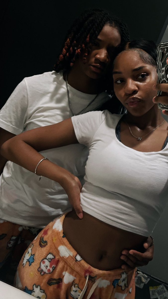 ypcleii_'s tweet photo. im your biggest fannnn🥰🥰 https://t.co/cS7V9NwrJy