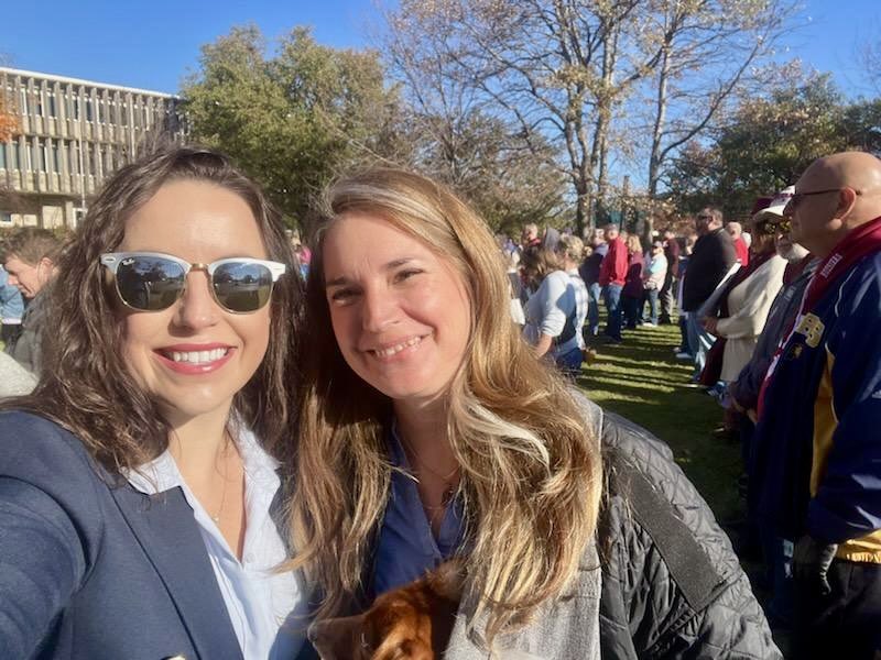 ctowntreva's tweet photo. Great crowd at the #INDems rally this morning in Warder Park. Happy to see so much support for our candidates and thrilled to get to visit with @TheDestinyWells. Be a voter this year! #DrMayor #electionday2024 #vote @INDems @NinthCDDems https://t.co/oRMMIPMBq5