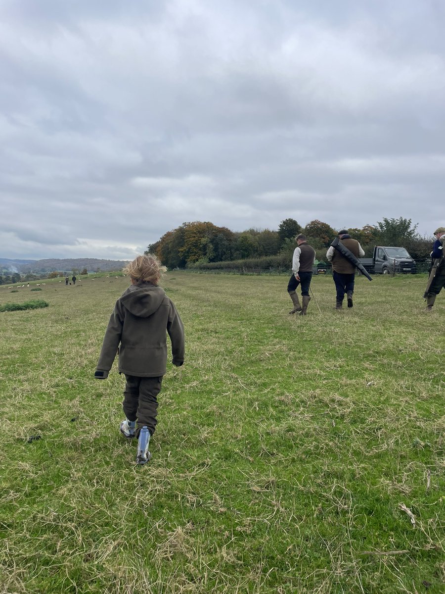 BerkshireSquire's tweet photo. Been out beating with my little mate today #tweetthebeat https://t.co/wIOpTKCWbn