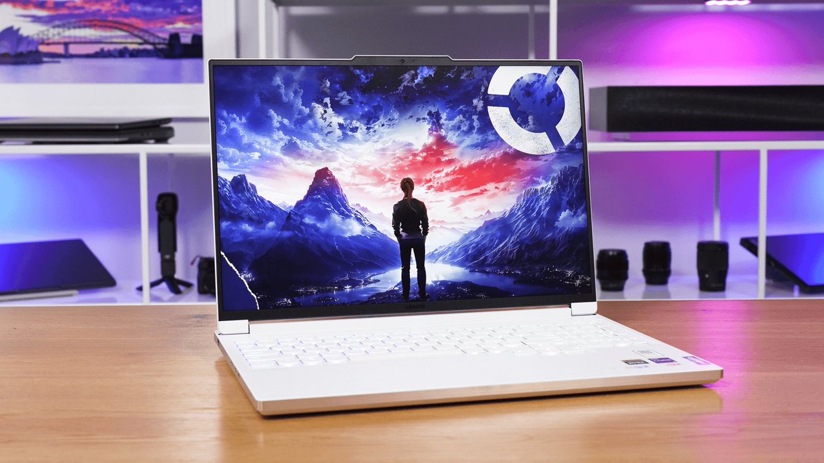 _BenjaminGreen's tweet image. So excited to be giving away a rare GLACIER WHITE Legion 7i this month! 

Enter to win a new White Legion 7i with:
🟢 NVIDIA RTX 4060 GPU
🔵 Intel i9-14900HX Processor
💿 1TB M.2 SSD
🐏16GB DDR5-5600 RAM
💻165hz 3.2K Screen

NA: gaming.lenovo.com/monthly-giveaw…

Other regions below 👇 🧵