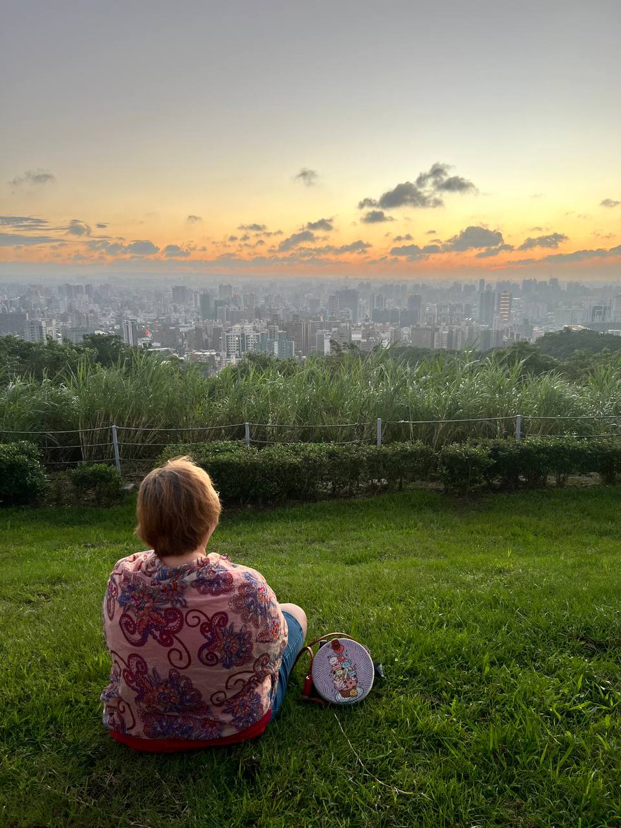 ymeiying's tweet photo. Today's sunset. 🇹🇼

@BTS_twt @armysunsets https://t.co/Ivf2rWNxkK