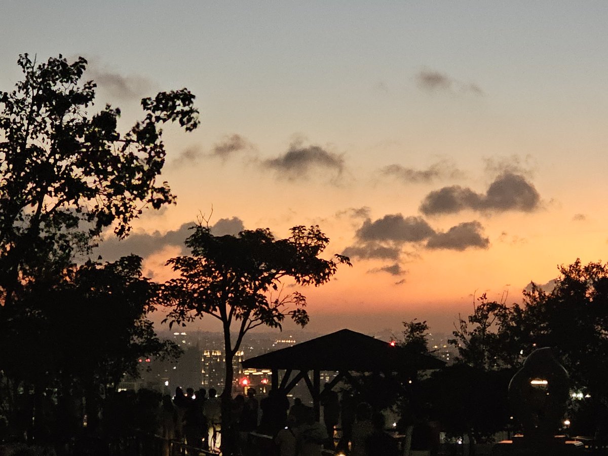 ymeiying's tweet photo. Today's sunset. 🇹🇼

@BTS_twt @armysunsets https://t.co/Ivf2rWNxkK