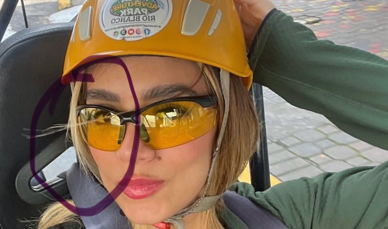 BelutBelu's tweet photo. @MoodMundialista @twergcc La silueta en las gafas JAJAJAJAJJAJA https://t.co/zOGn1fiveE
