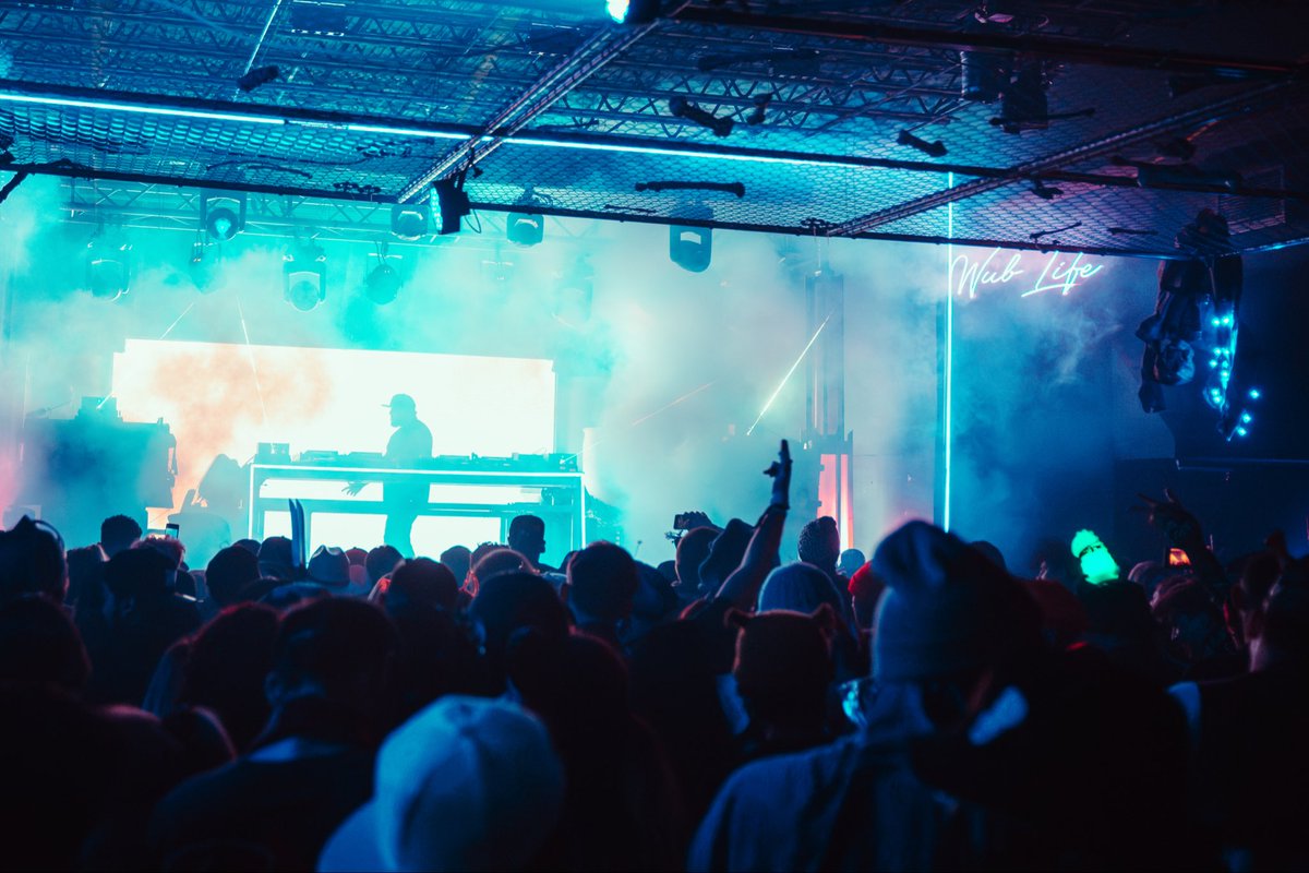 𝗧𝗢𝗡𝗜𝗚𝗛𝗧💀

Dubstation Massacre Aftermath ft. Subdocta &amp; Shanghai Doom! One last chance to enjoy the immersive decor🔬

SET TIMES⬇️
1:00-2:00 SUBDOCTA
12:00-1:00 SHANGHAI DOOM
11:00-12:00 SCHWOOK’D
10:15-11:00 DR. LEE
9:30-10:15 NVTURE
8:45-9:30SCHMAKD DOOKI
8:00-8:45 ZEL