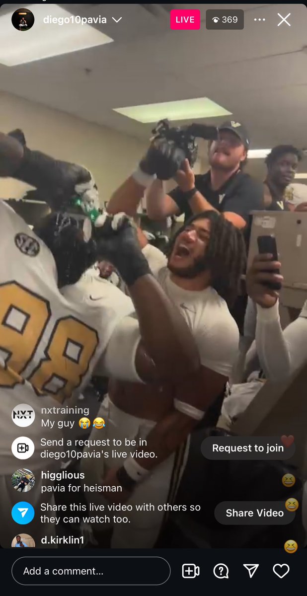 THEY ARE SHOTGUNNING SPRITES IN THE VANDY LOCKER ROOM