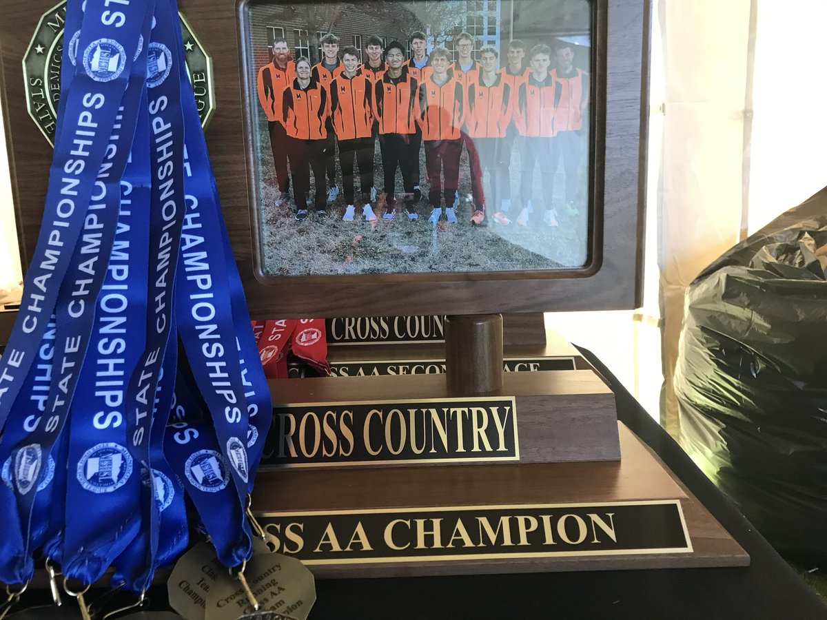 mhs_tigercc's tweet photo. We will have an escort back into town. This will start at Co Rd 9 and escort in, turning on hwy 23, then to main, then to college and back to the high school. We will then gather in the gym to celebrate!

Our ETA is 4:20 pm. https://t.co/sLMhIpFg47