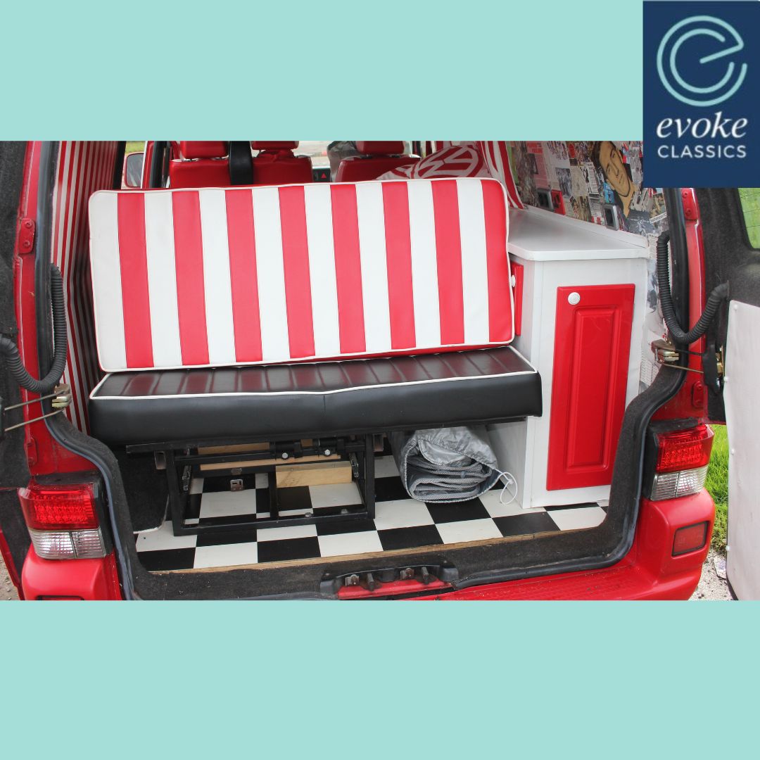 EvokeClassics's tweet photo. LIVE AT AUCTION
2003 Volkswagen T4 TDi SWB Van
https://t.co/j2Nm7CZXeY
2.5-litre TDi engine
Cambelt replaced
Professionally built interior
A daily driver, multi-purpose van
Private plate stays with the van
MOT'd to August 2025
#VWCamper #VWTransporter #TransporterT4 #Camper https://t.co/eLn8KzEVcM