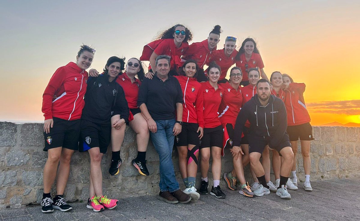 Osasuna_Futsal's tweet photo. 👋 #OsasunaFutsal ya se encuentra en Ibiza. El equipo ha aprovechado la tarde para dar un paseo antes de regresar al hotel

¡Mañana jugamos a las 11 horas!

♥️ #ElRojoContagia https://t.co/13PepDQDgU