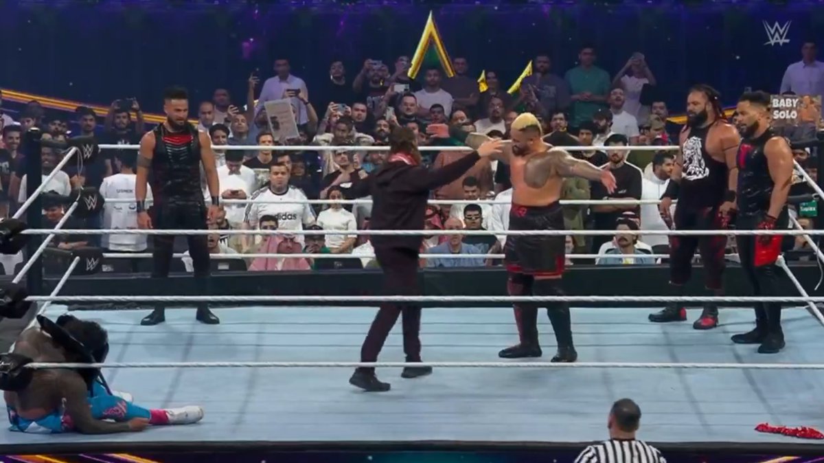 TribalMegastar's tweet photo. I think we can all agree that should've been the main event.

The greatest story in professional wrestling.

Cinema man.

#WWECrownJewel https://t.co/dN0lHDgfpW