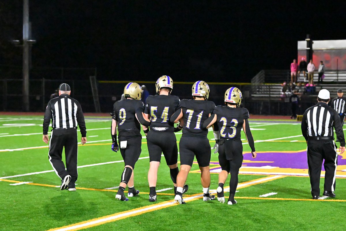 Micah Seiffert (@micahseiffert) on Twitter photo Honored to be named 1st team all kingco running back and runner-up for offensive player of the year.
<a href="/issaquahfb/">Issaquah Football</a> <a href="/Coach_Polkjr/">Robert Polk Jr.</a> <a href="/CoachJoshuazb/">Joshua Brookshire</a> Honored to be named 1st team all kingco running back and runner-up for offensive player of the year.
<a href="/issaquahfb/">Issaquah Football</a> <a href="/Coach_Polkjr/">Robert Polk Jr.</a> <a href="/CoachJoshuazb/">Joshua Brookshire</a>