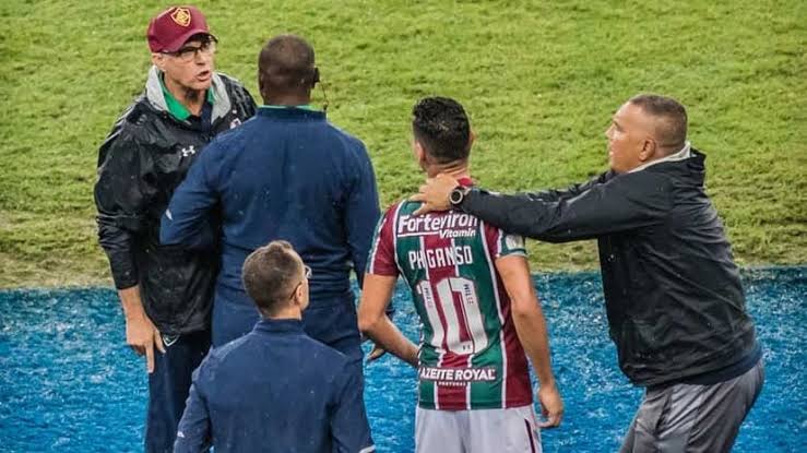 flulove1902's tweet photo. Ganso, suportou tudo e nunca abandonou o barco.

Ídolo da instituição. https://t.co/TVyujzVth3
