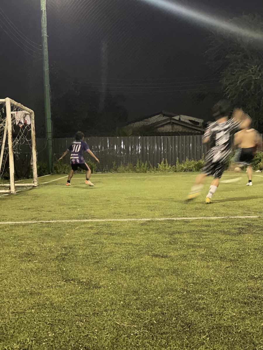 DinDee555's tweet photo. ⚽💪🏻 https://t.co/Tdc9kJ9l0V