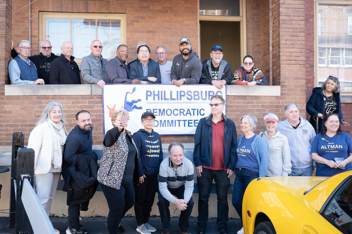 AndyKimNJ's tweet photo. Loved being in Warren County today as people got ready to canvass for @suealtman and Dems up and down the ballot! Thank you to every single person knocking doors, asking their friends about their plan to vote, and talking through what is at stake in this election. https://t.co/Yj9I1oBHRl