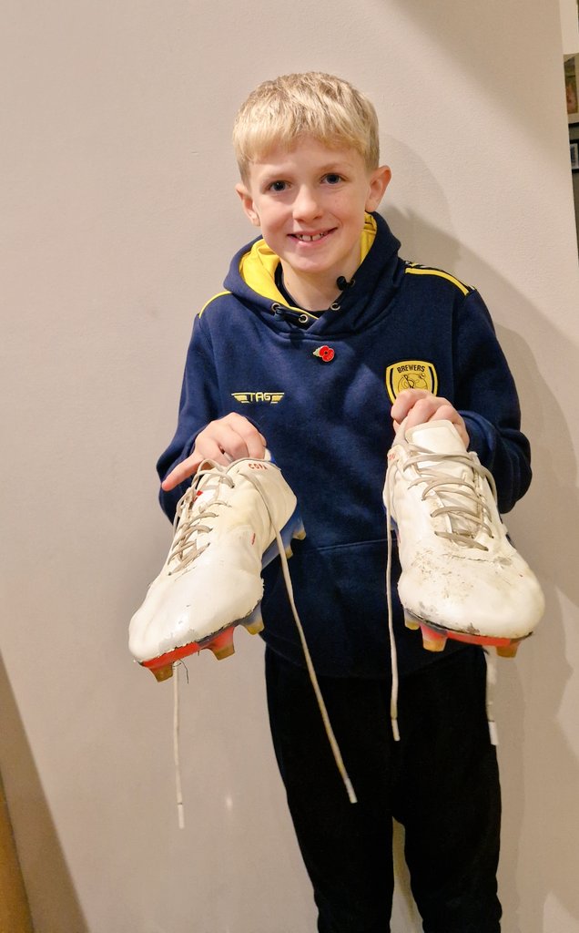 Andy Collins tweet media