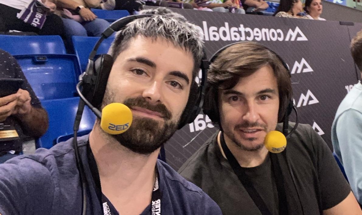 👋 Ya estamos en directo en Carrusel Deportivo Baleares para contaros la final de la Copa Intercontinental entre el <a href="/PalmaFutsal/">Illes Balears Palma Futsal</a> y Magnus.

📻 96.1 FM

📱App Cadena Ser

🎙 <a href="/pedromb83/">@Pedromb83</a> y Alberto Hernando

🗣 Análisis con Fede Carbonell <a href="/FedeCS15/">Fede Carbonell</a>

🔌Juan Andrés Sánchez