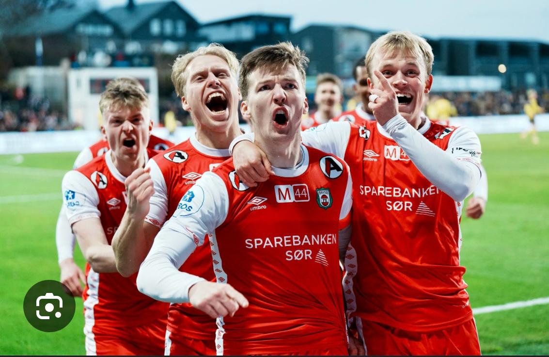 Klubben gratulerer tidligere T/L spiller, nå Bryne FK, Lasse Qvigstad med opprykk til eliteserien etter 2-1 over Egersund i dag😃 Gratulerer!