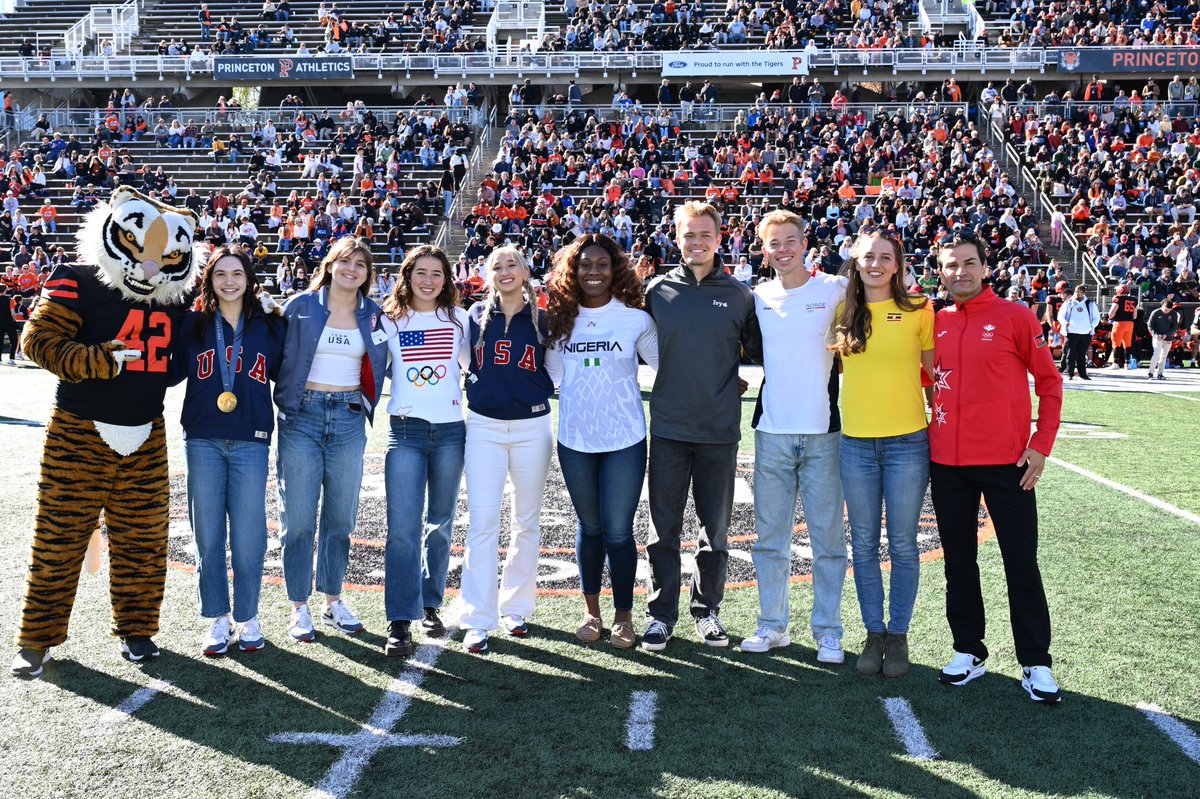 PUTIGERS's tweet photo. Welcome #BackToTheBest, Olympians!

A proper Homecoming celebration for 9️⃣ of our 2️⃣6️⃣ Olympians who represented #PrincetonInParis this summer! https://t.co/FELbjGtf90
