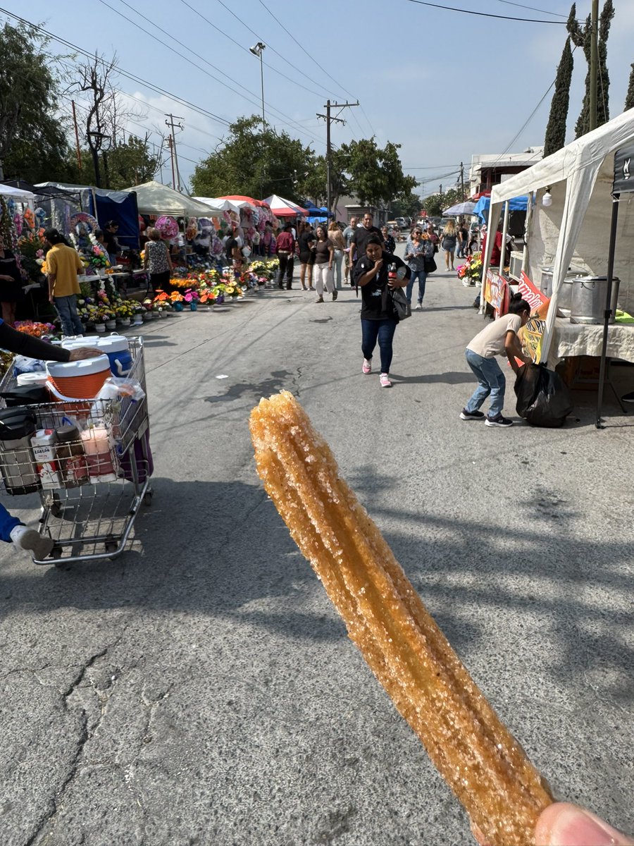 ismashing's tweet image. Como casi cada 2 de Noviembre!! #DiaDeMuertos #Churro