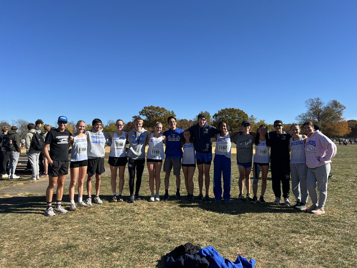 Great execution by both groups! Both teams take 5th to make it onto next weeks group meet at Holmdel park! GO HOUNDS!