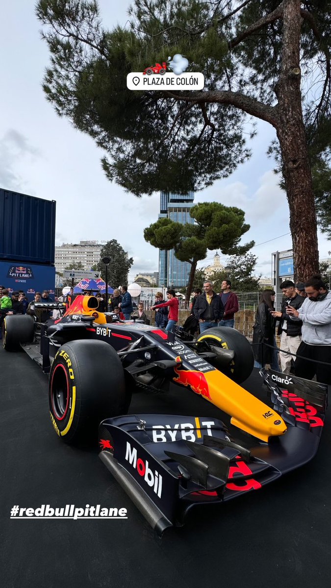 jaasongc's tweet photo. #redbullpitlane https://t.co/iZT5z9CxS3