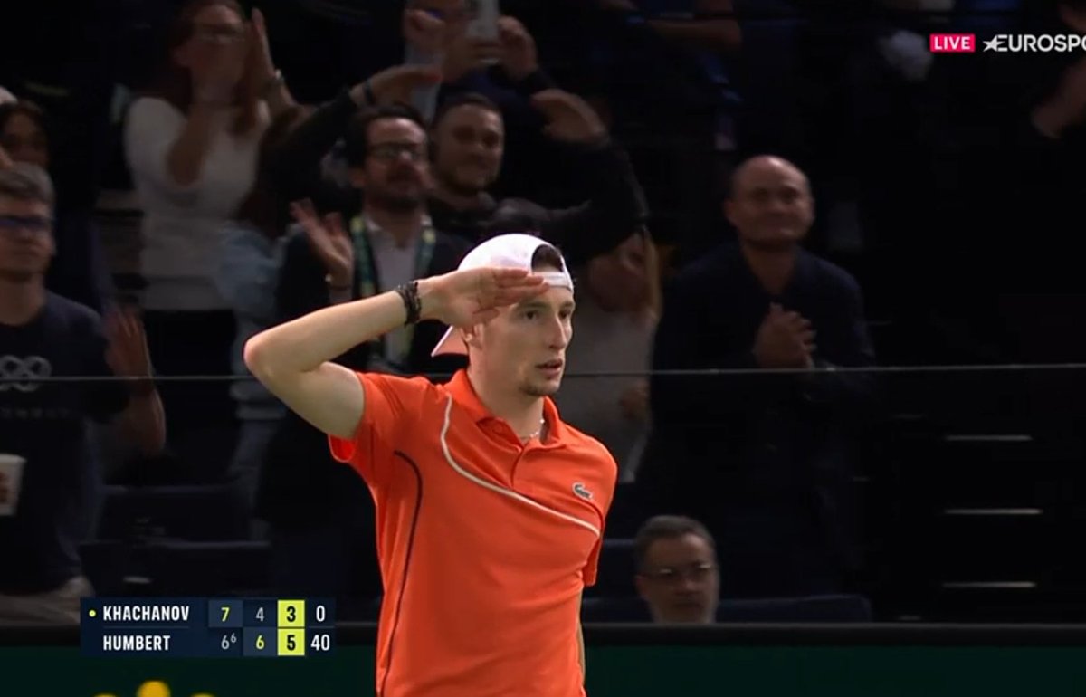 RomainNextGen's tweet photo. IL EST GIGANTESQUE, IL EST TROP FORT,  IL EST EN FINALE DE BERCY 🇫🇷 MONSIEUR UGO HUMBERT 

Il a renversé Khachanov (diminué sur la fin), dans un énorme combat, 6-7 6-4 6-3, les émotions putain, les émotions. 

C'est si beau, il est transcendé ici, ça sera dur vs Zverev 🇩🇪 mais TOUT EST POSSIBLE ici. 

BRAVOO CHAMPION, BRAVOOO UGOAT 🇫🇷