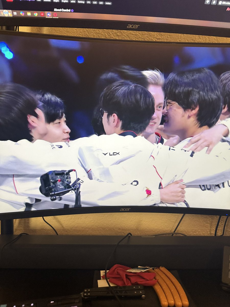 THEY DID IT!!!!! NUMBER 5!!!! THEY DID IT FOR MEEEEEEEEEE REEEEEEEEEE! #T1WIN #T1WIN