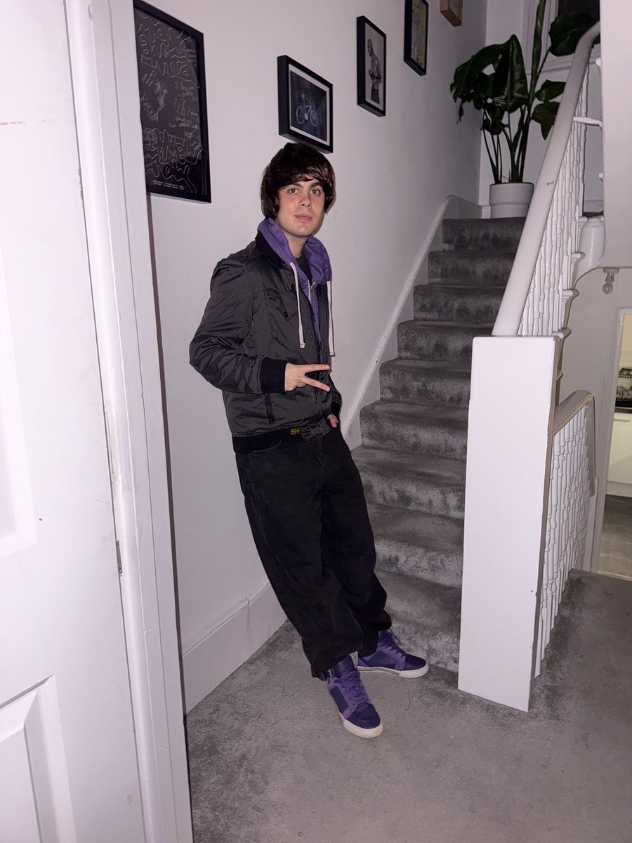 ihatetomaustin's tweet photo. There’s gonna be one less lonely girl tonight🫶🏼 https://t.co/n5YHXeenFi
