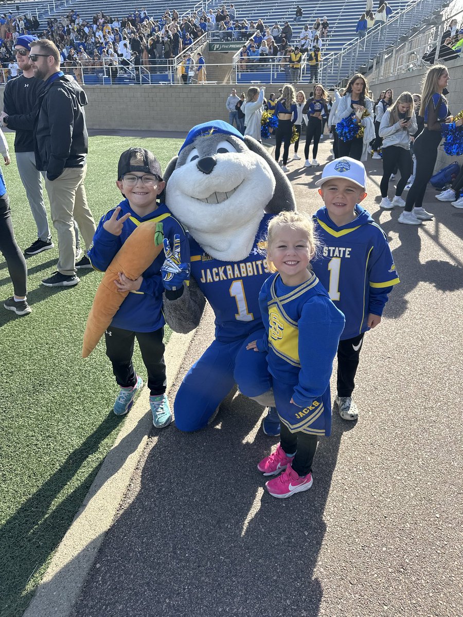 travs_e's tweet photo. Junior Jacks Ericksons #GoJacks https://t.co/14ED6c7oFo
