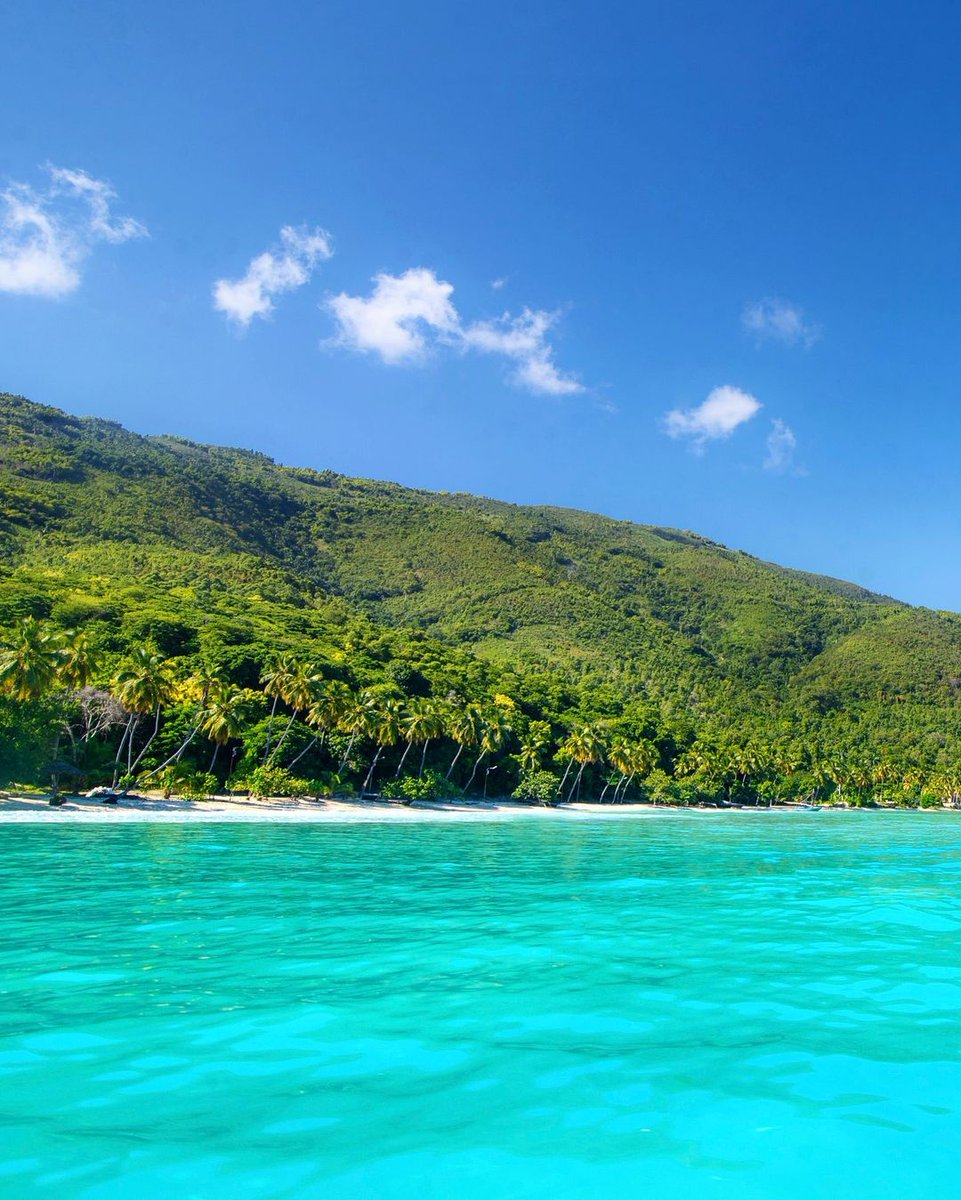 📍Explorez la sublime plage de Petit Goave dans la partie sud d'Haïti.
Petit Goave, Haïti 🇭🇹 
Dans le département de L’ouest 
EN #HAÏTI 🇭🇹
📸 <a href="/samueldameus/">Samuel Dameus</a>