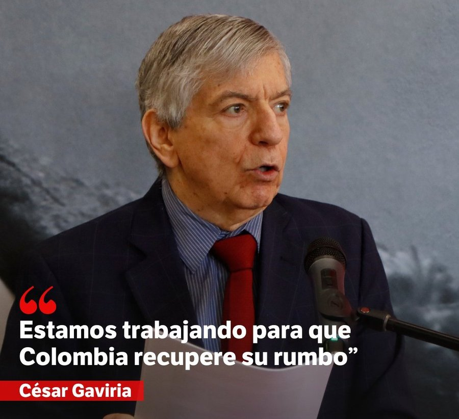 Matador000's tweet photo. Recuperar el rumbo 
para los Uribe, 
para los Pastrana, 
para los Lleras,
para los Char,
para los Sarmiento Ángulo,
para los Gilinsky,
para los paras, 

Para los de siempre. https://t.co/WbW6lttKXE