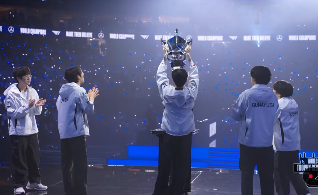 5unflour's tweet photo. I’m just waiting for #faker to retire so I can stop following this game anymore. My team is the best and the beast! I simply followed one person. #Faker #T1 https://t.co/wXAIgQjVUA