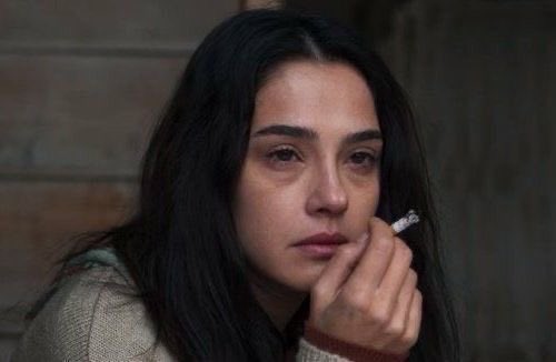 en yakin arkadasiyla artık senede bir kere görüsünce kizlar