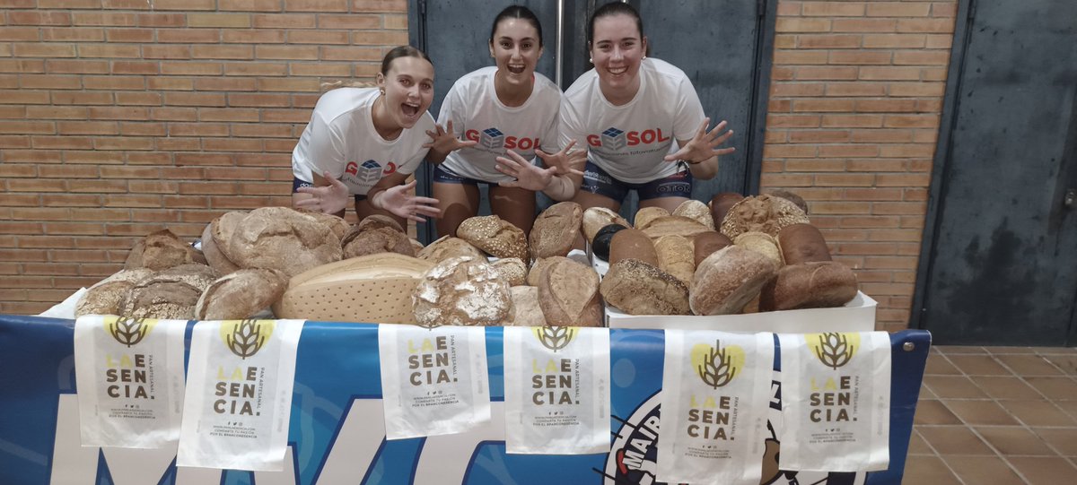 A LAS 20:00 JUGAMOS!!🙌

DISFRUTA DE LA SUPERLIGA!🇪🇸🏐

Y ADEMÁS, TE PUEDE TOCAR EL MEJOR PAN DEL MUNDO MUNDIAL!!😜

EL DE LA ESENCIA !!😋

VAMOS <a href="/MairenaAljarafe/">Mairena del Aljarafe</a> TODOS AL MARINA!🏟️

#voleibol #Nacional #mairenadelaljarafe