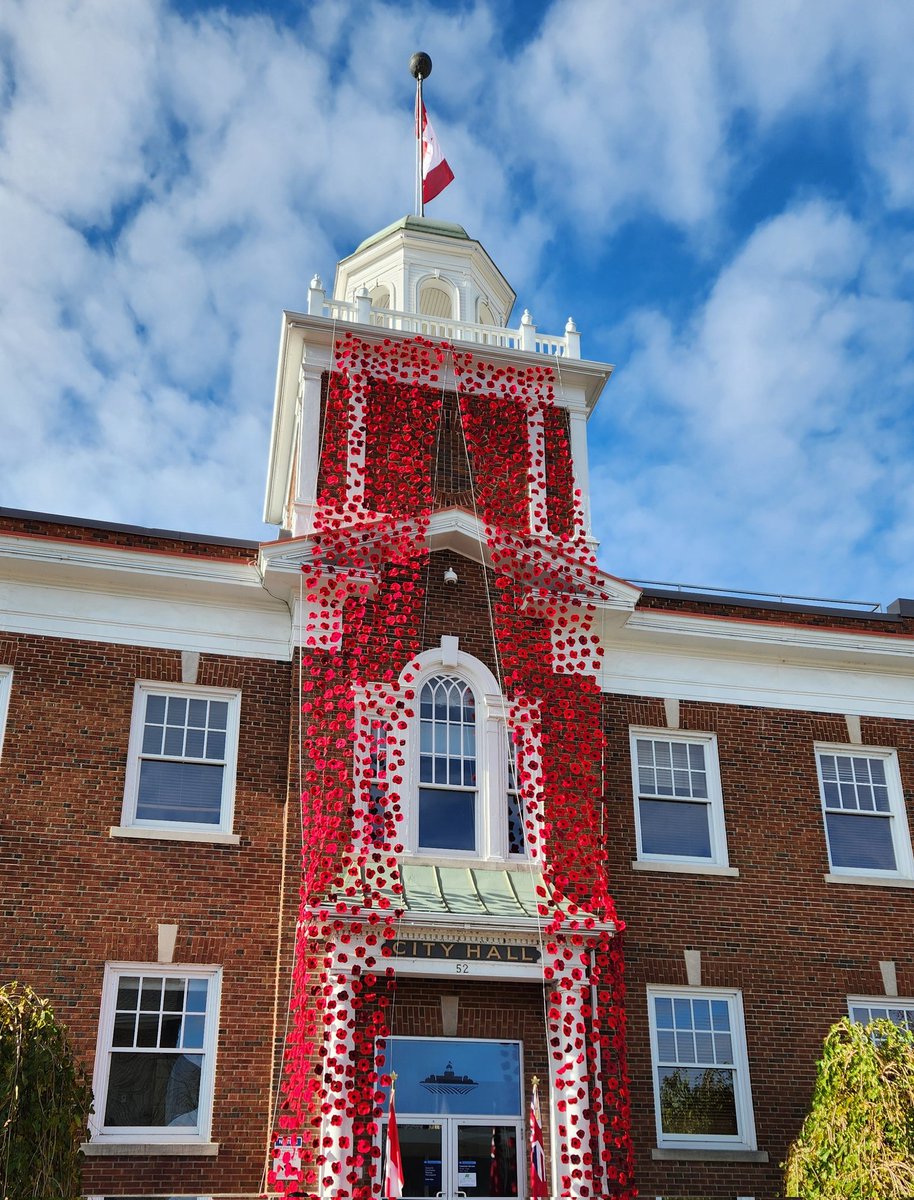 Wonderful day to celebrate the Poppy Project reveal in both Strathroy and Mount Brydges. These are all handmade poppies donated by community members. Approximately 10,000 poppies were donated to make these 2 events successful.
<a href="/StrathCaradoc/">Strathroy-Caradoc</a> <a href="/SCPSofficer/">StrathroyCaradocPS</a> <a href="/strathroymuseum/">Museum Strathroy-Caradoc</a>