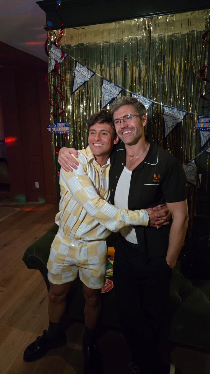 Darrenken's tweet photo. Happy retirement @TomDaley1994 https://t.co/QIECO2B6Md