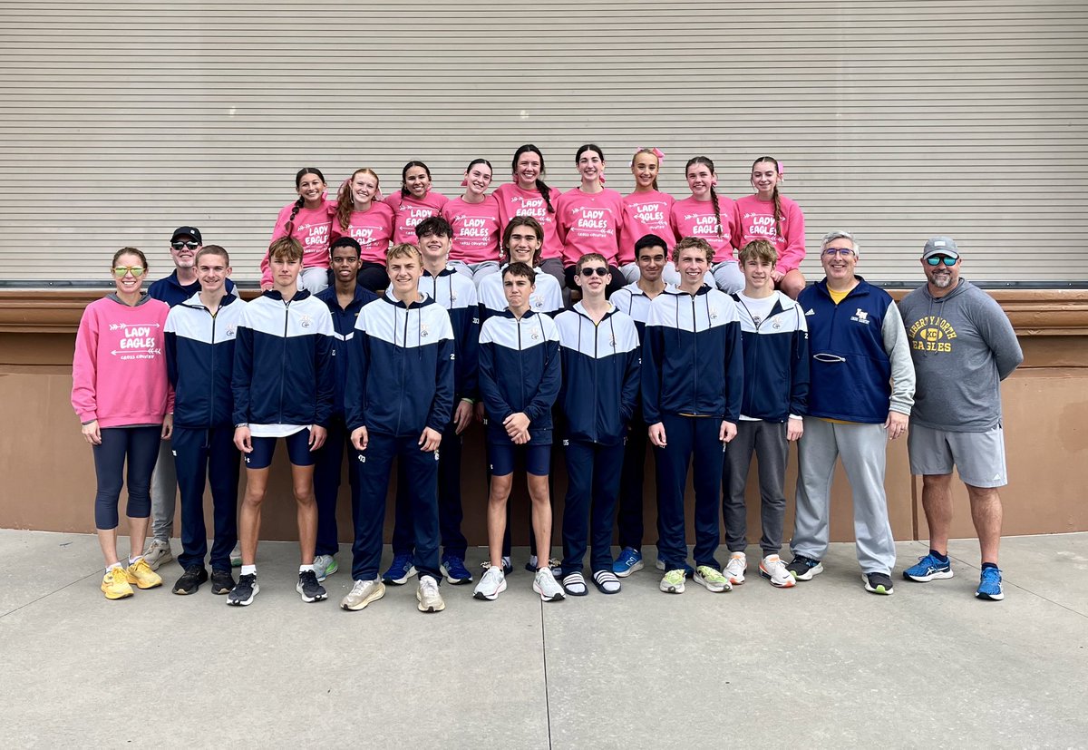 LNEagleXC's tweet image. That going to state TEAM feeling!