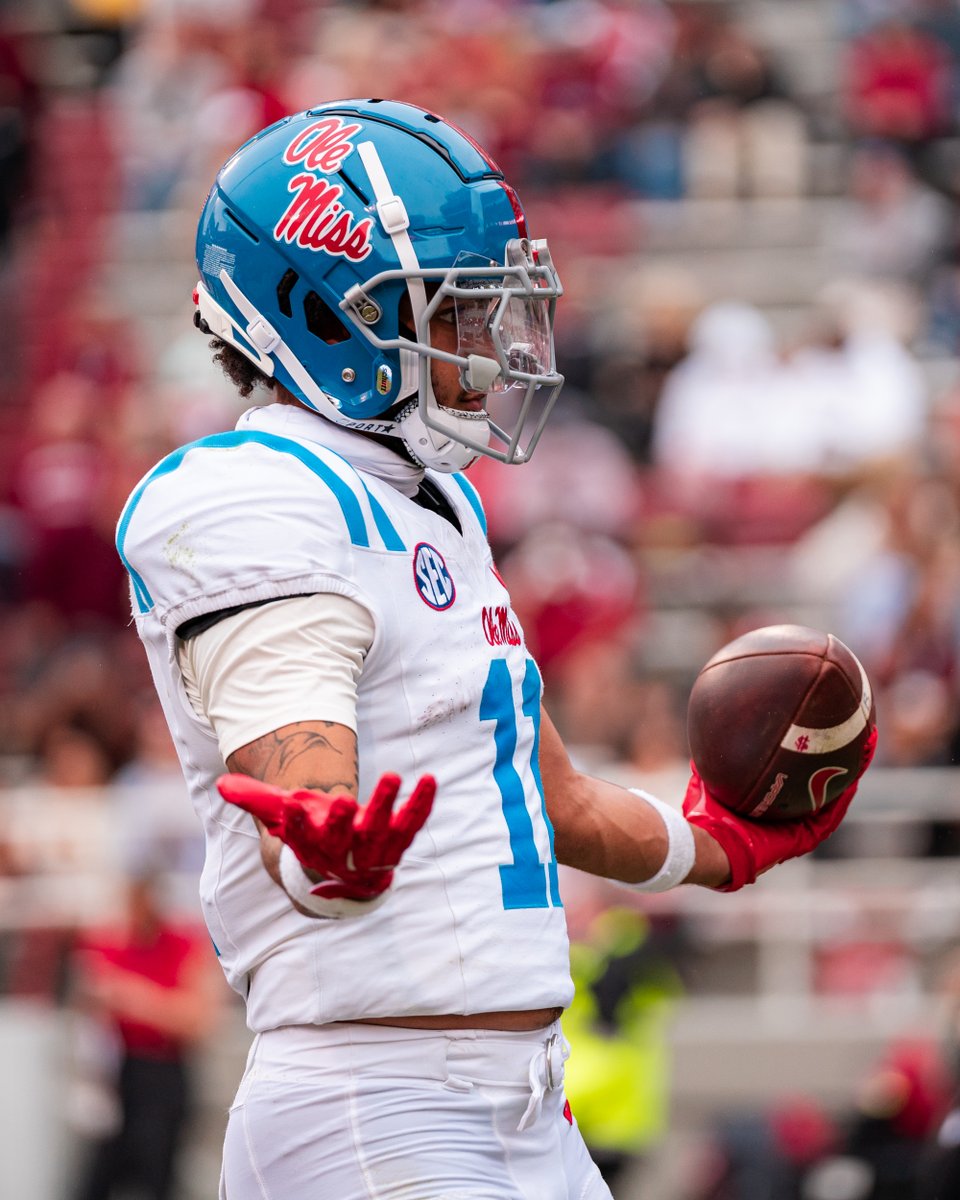 OleMissFB's tweet photo. Have a DAY J WAT 🔥

254 Yards
5 TD's https://t.co/6AqF33CKpM
