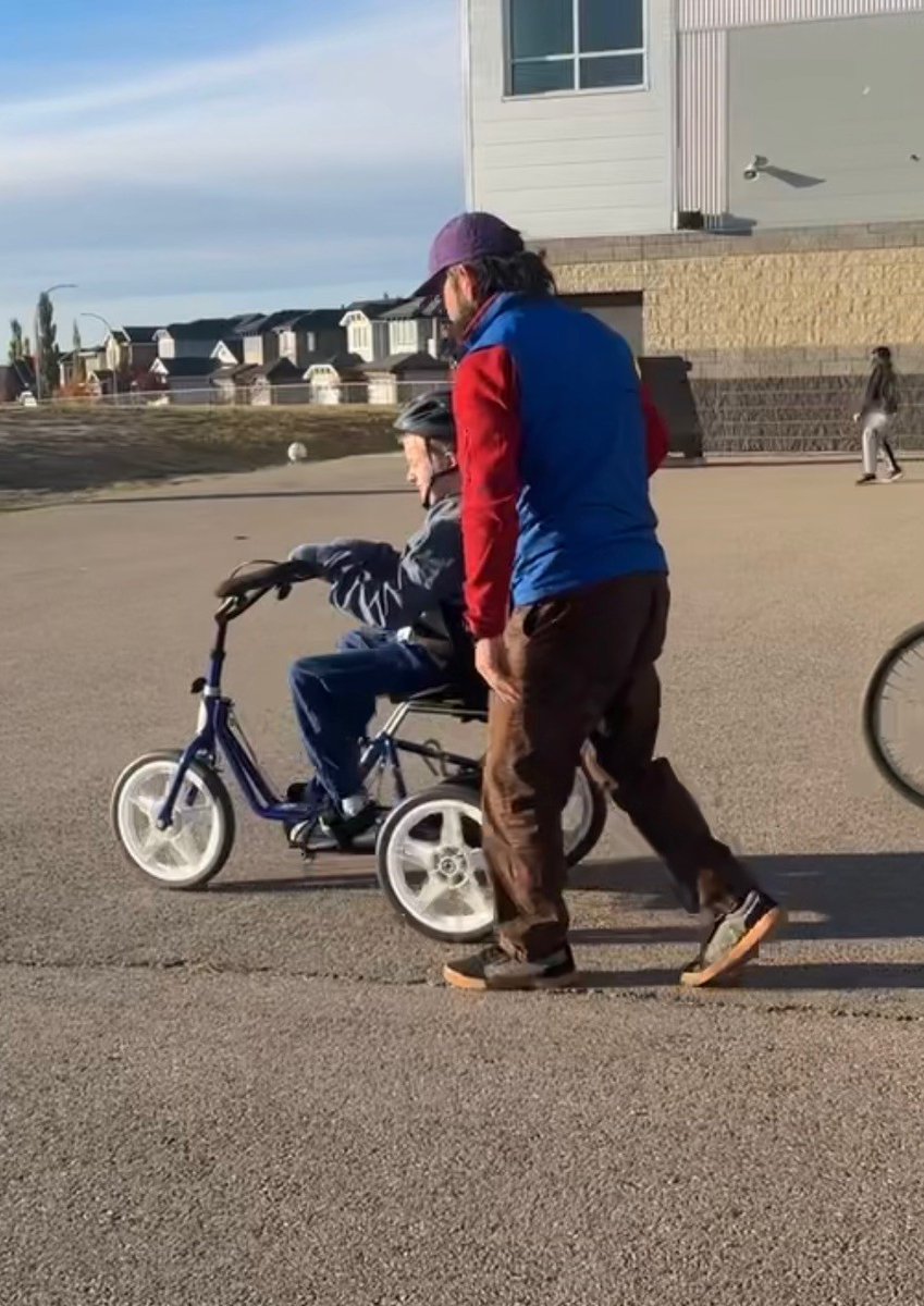 Youth en Route tweet media