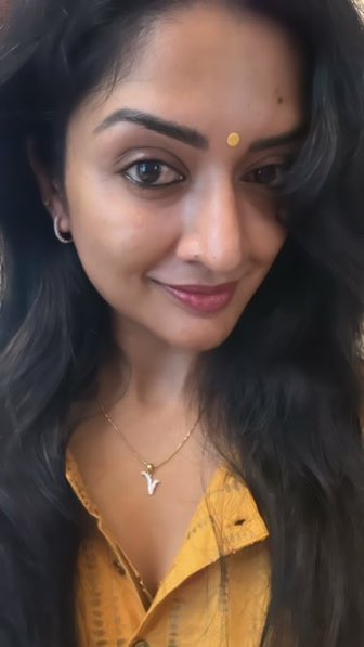 vimala_slave's tweet photo. My God @Vimraman !
What a lady!!
Divine !!
She born to rule!! https://t.co/Qmdx1LG3iw