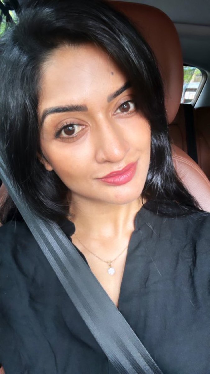 vimala_slave's tweet photo. Stunning look of my almighty @Vimraman 
#Vimalaraman https://t.co/ZQEbMqgKxR
