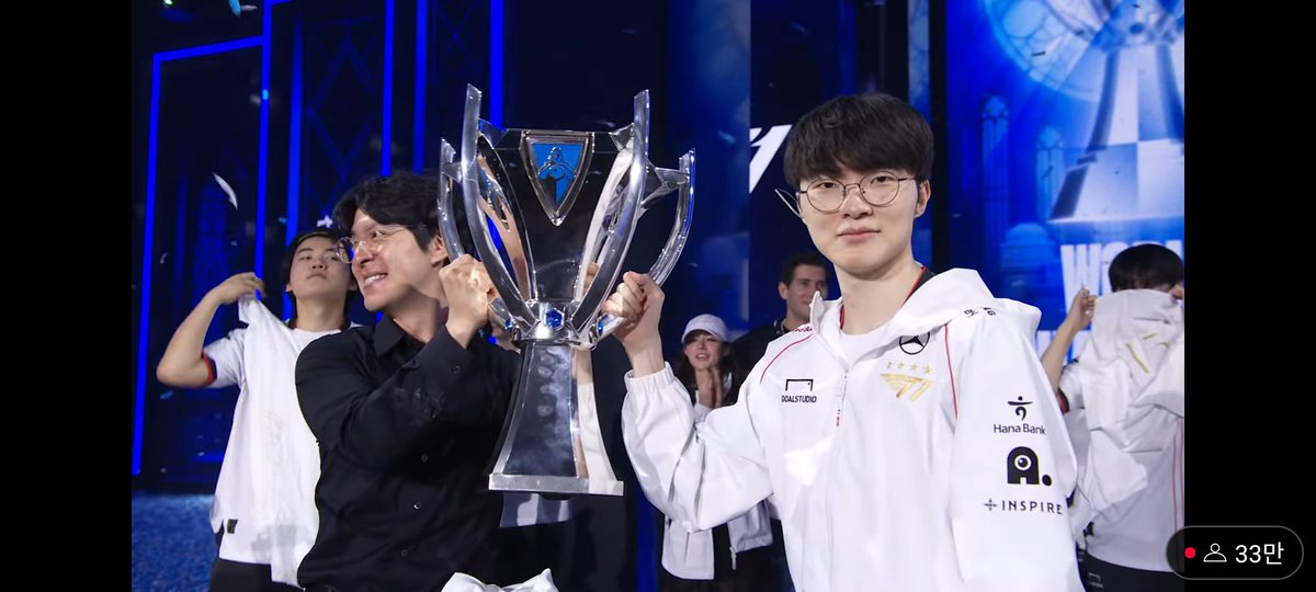 KAI0TIKZ's tweet photo. oh the tears that are coming out of my eyes rn https://t.co/9j7FeqRNWU